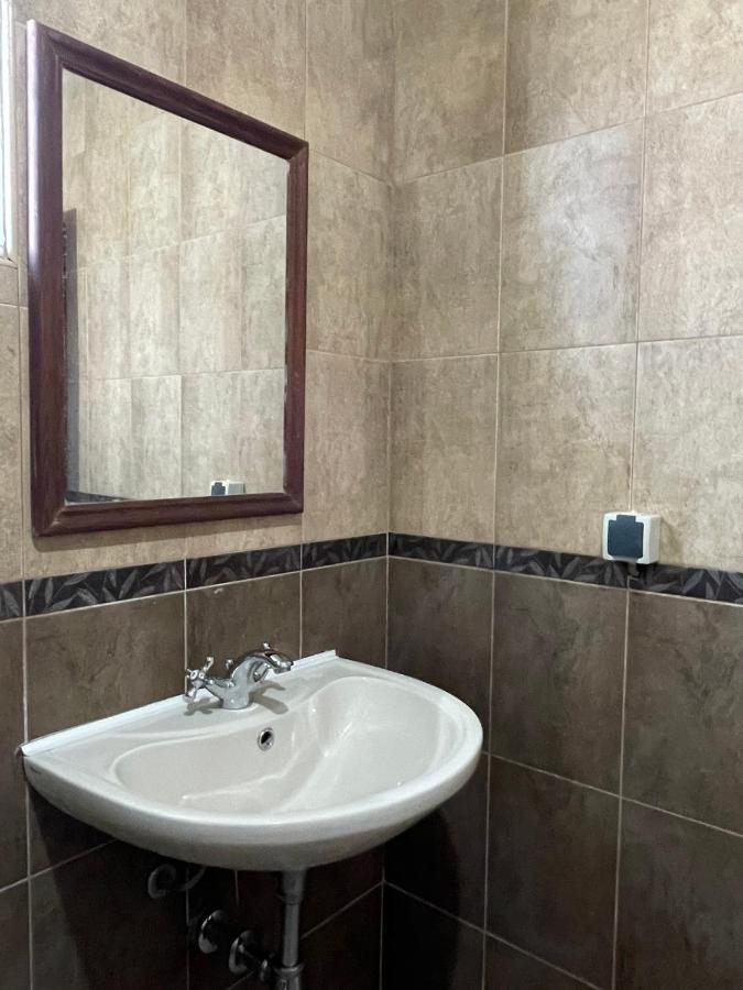 Entire Spacious Apartment With Free Parking Podgorica Zewnętrze zdjęcie