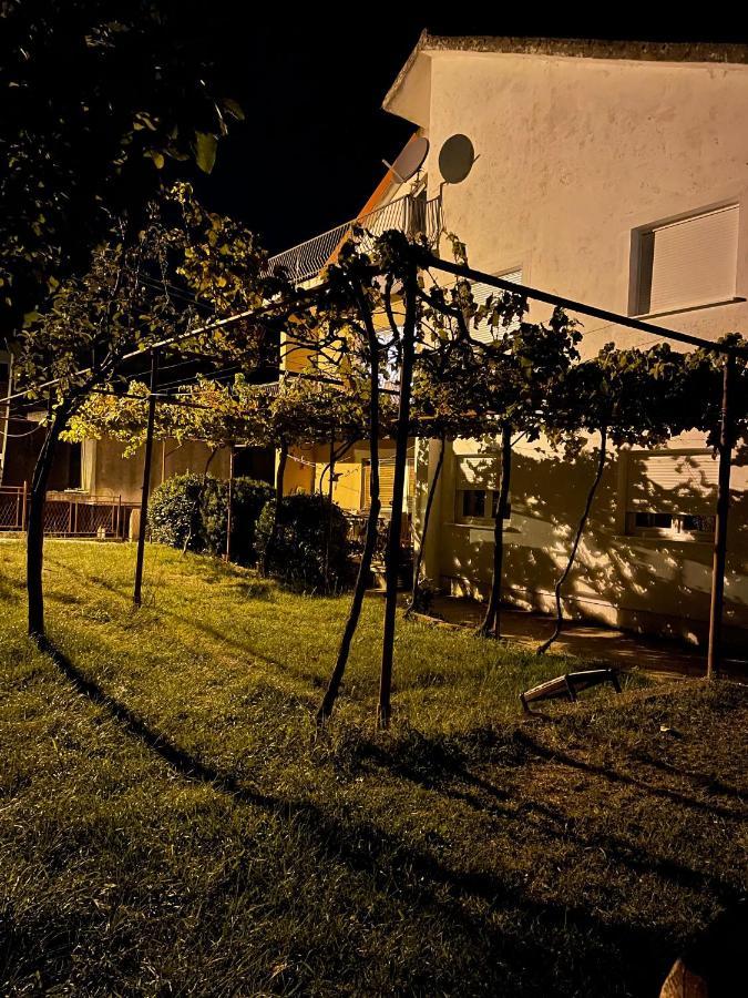 Entire Spacious Apartment With Free Parking Podgorica Zewnętrze zdjęcie