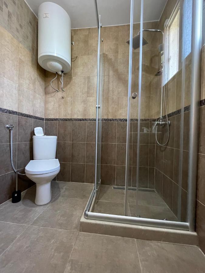 Entire Spacious Apartment With Free Parking Podgorica Zewnętrze zdjęcie