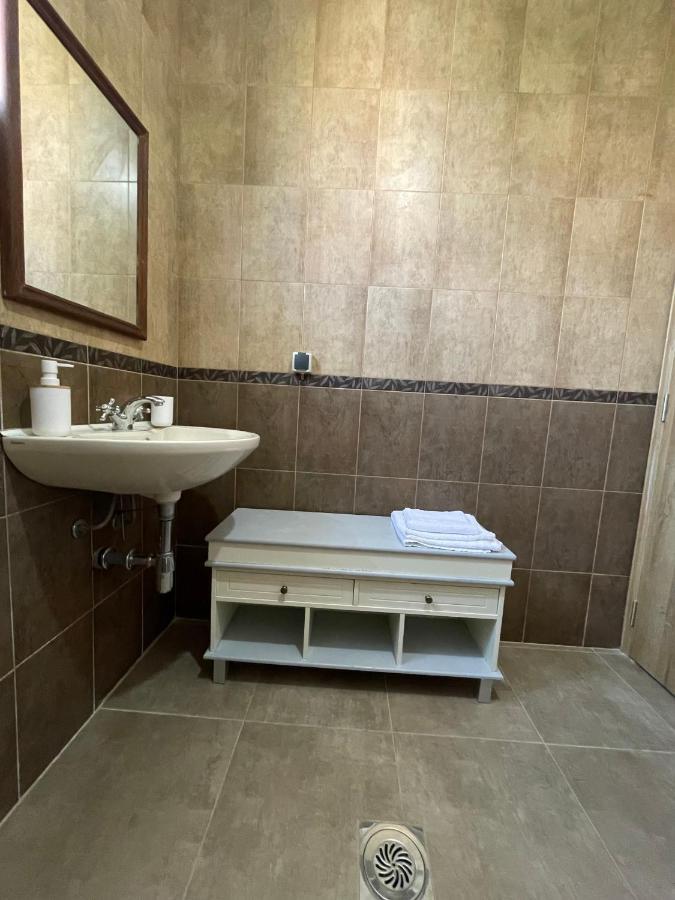Entire Spacious Apartment With Free Parking Podgorica Zewnętrze zdjęcie